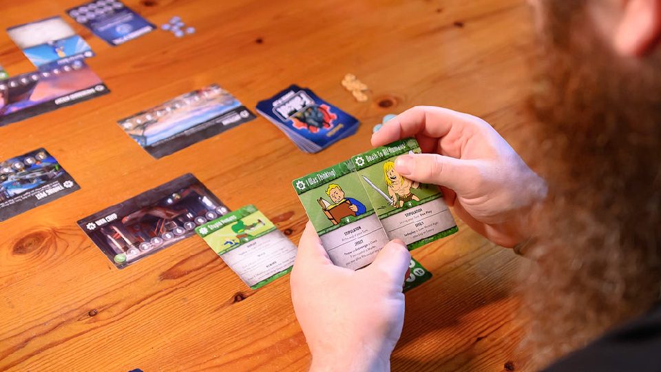 Modiphius anuncia el juego de cartas “Fallout: Power Play”